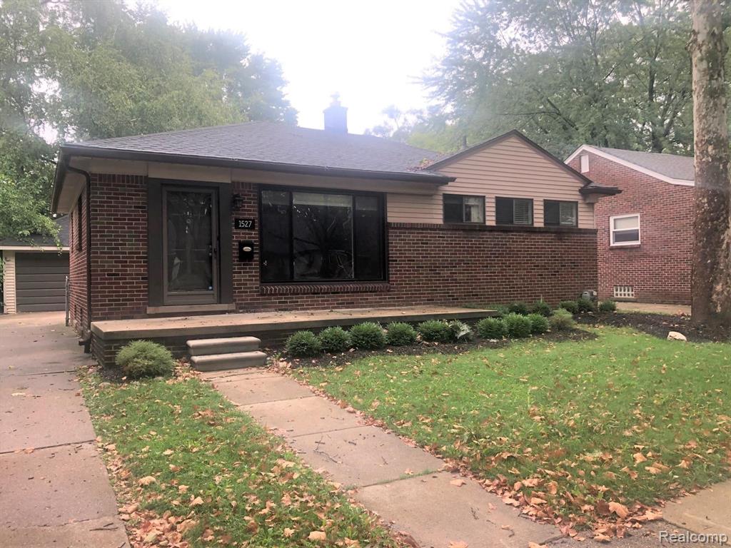 1527 East Melton Road Birmingham, MI 48009 - Photo 1 of 30
