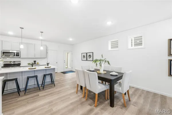 $483,970 | 218 Marais Temps Clair Drive, St. Charles, MO 63301