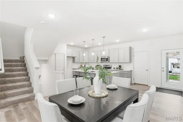 $483,970 | 218 Marais Temps Clair Drive, St. Charles, MO 63301