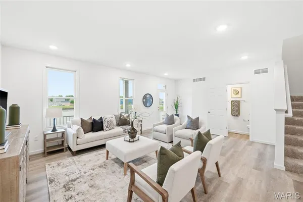 $483,970 | 218 Marais Temps Clair Drive, St. Charles, MO 63301