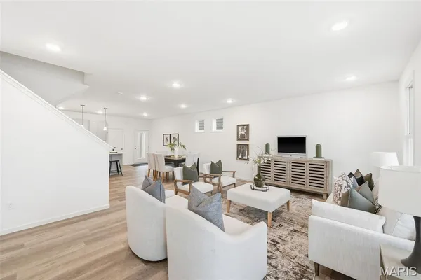 $483,970 | 218 Marais Temps Clair Drive, St. Charles, MO 63301