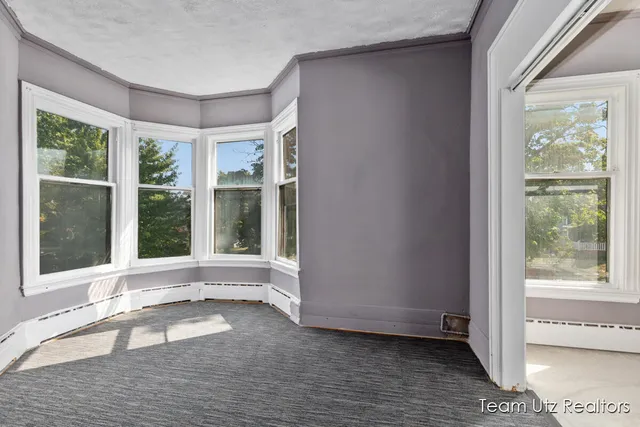 $289,900 | 917 Jefferson Avenue Southeast, Grand Rapids, MI 49507