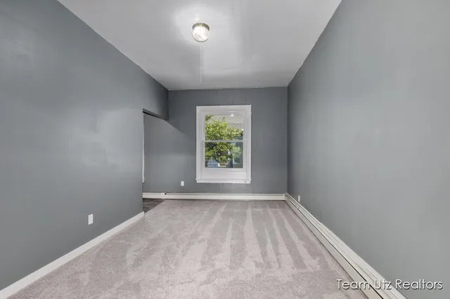 $289,900 | 917 Jefferson Avenue Southeast, Grand Rapids, MI 49507