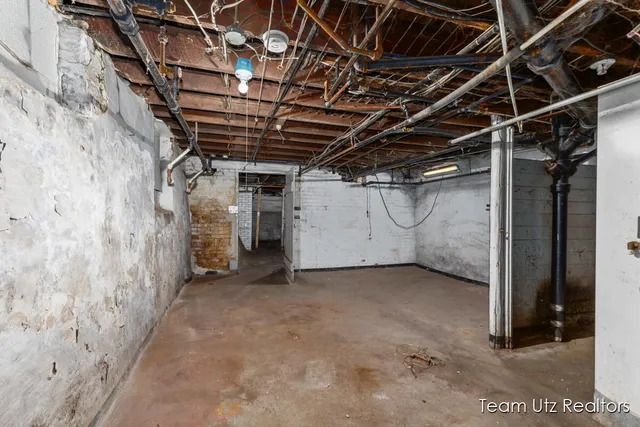 $289,900 | 917 Jefferson Avenue Southeast, Grand Rapids, MI 49507