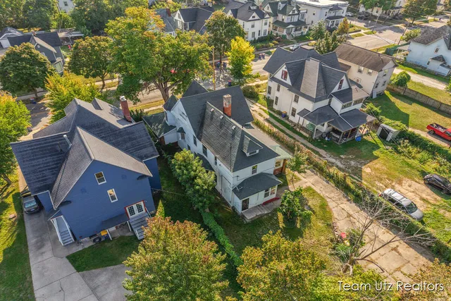 $289,900 | 917 Jefferson Avenue Southeast, Grand Rapids, MI 49507