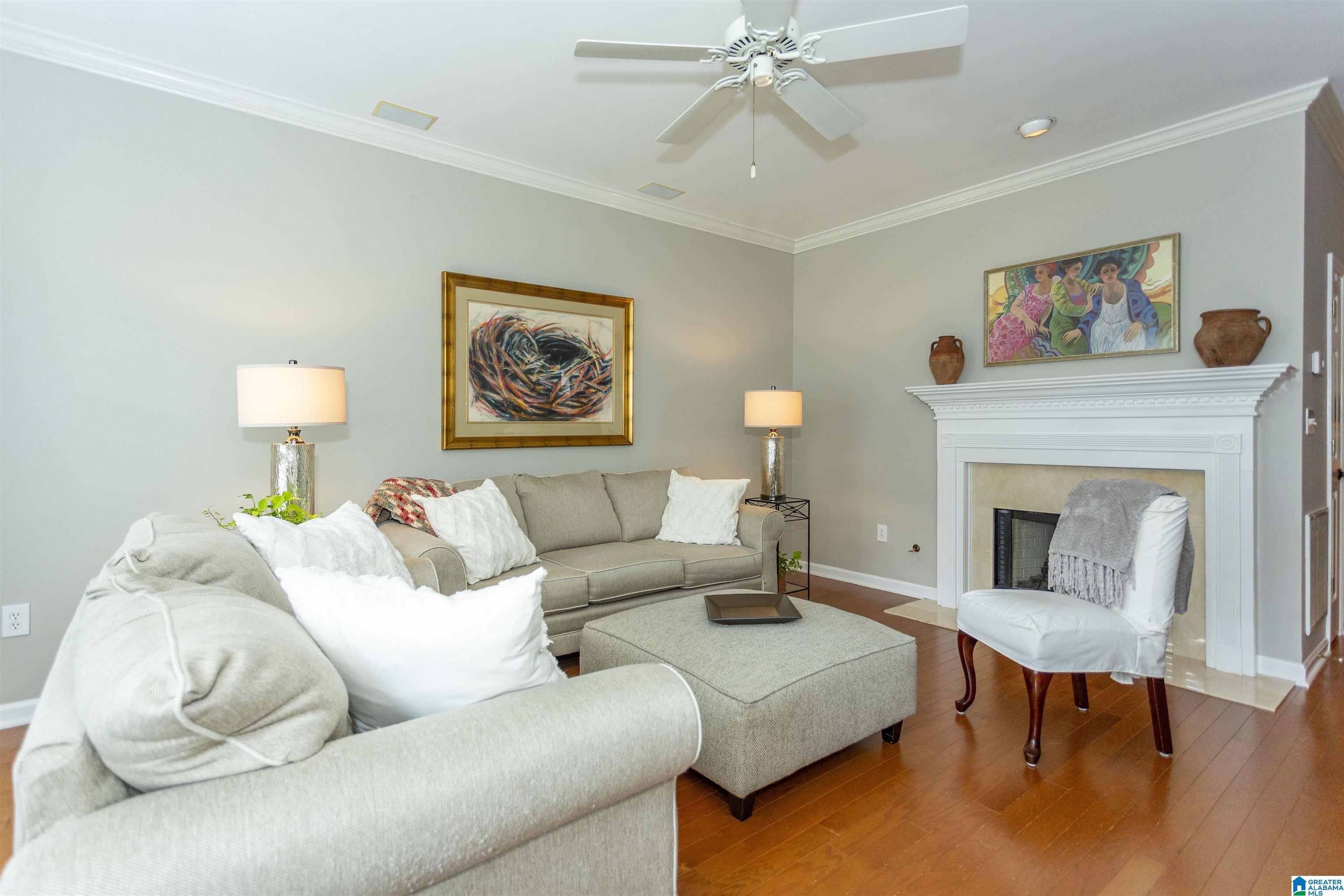 120 Warwick Circle Alabaster, AL 35007 - Photo 2 of 24