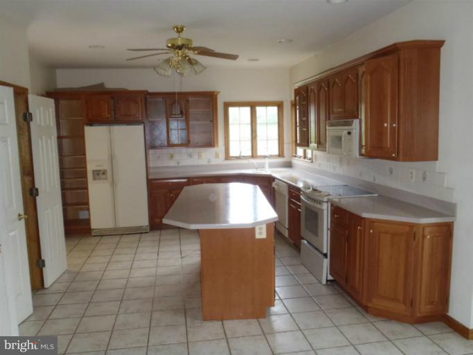 2900 Mayberry Road Westminster, MD 21158 - Photo 17 of 23 Kitchen