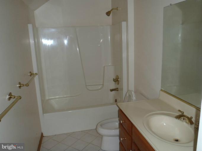 2900 Mayberry Road Westminster, MD 21158 - Photo 4 of 23 Bath