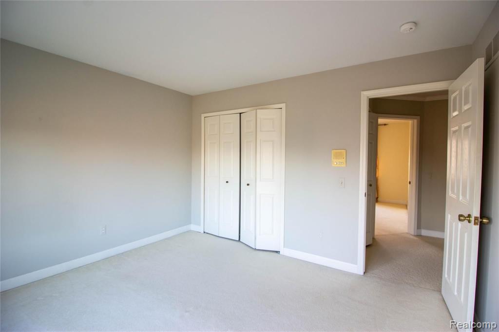 1067 Grandview Drive Rochester Hills, MI 48306 - Photo 16 of 26
