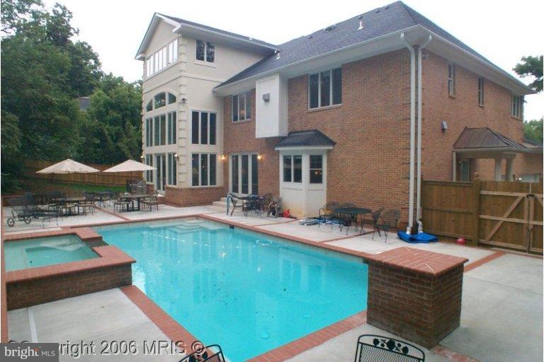 6541 Old Chesterbrook Road McLean, VA 22101 - Photo 3 of 16 Swimming Pool