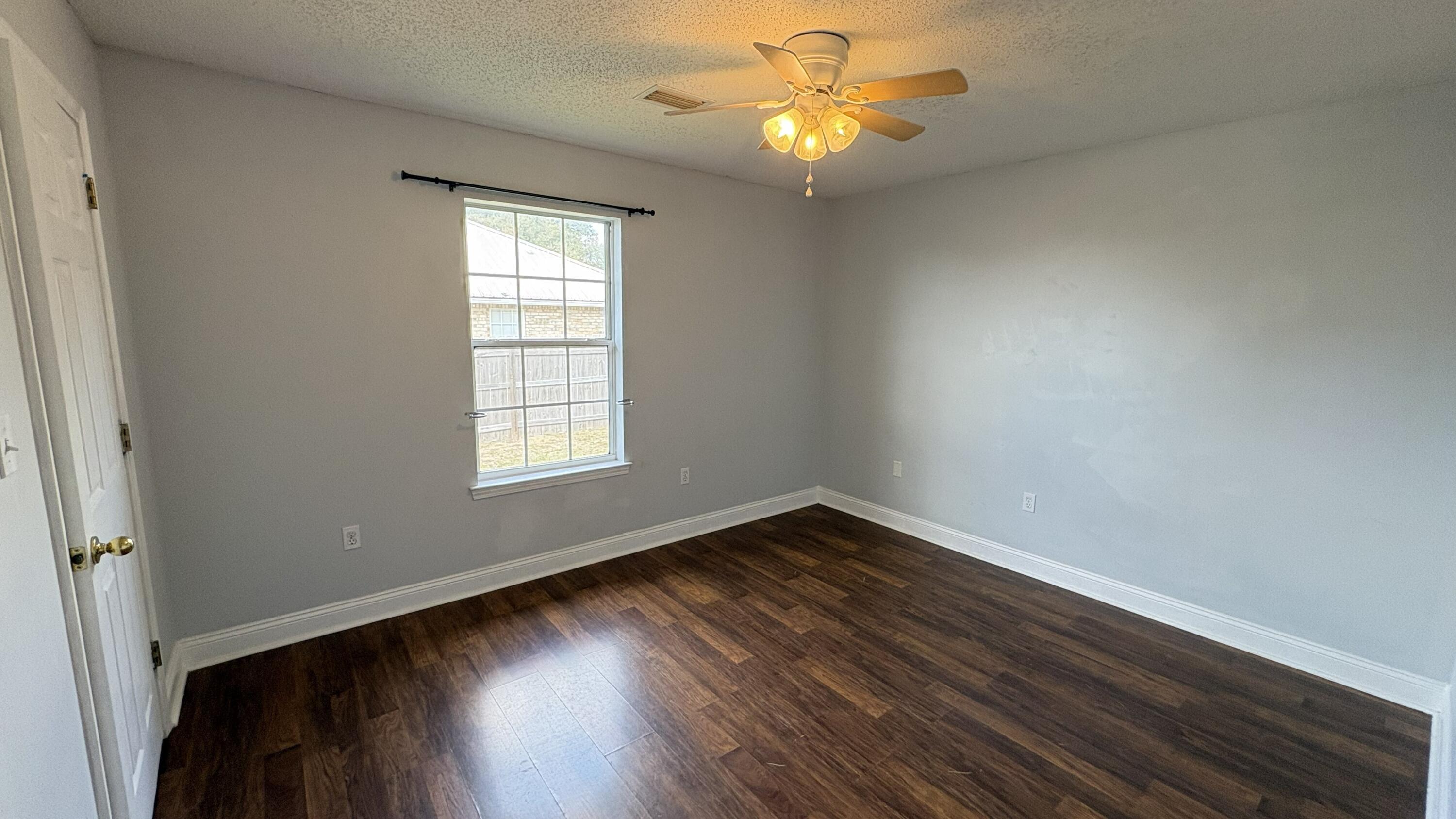 159 Conquest Avenue Crestview, FL 32536 - Photo 11 of 26 IMG_2424