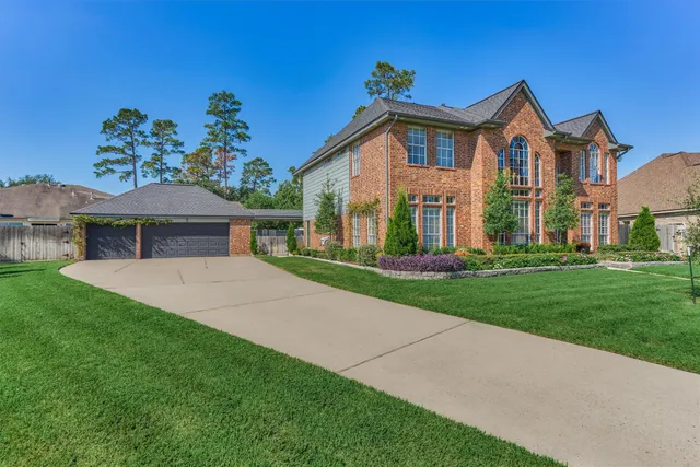 $499,000 | 707 Cypresswood Lake Court, Spring, TX 77373