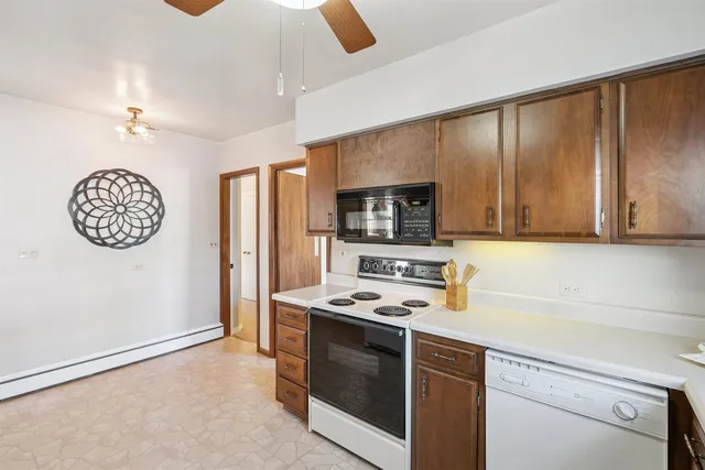 $199,900 | 414 South Henry Street, Geneseo, IL 61254