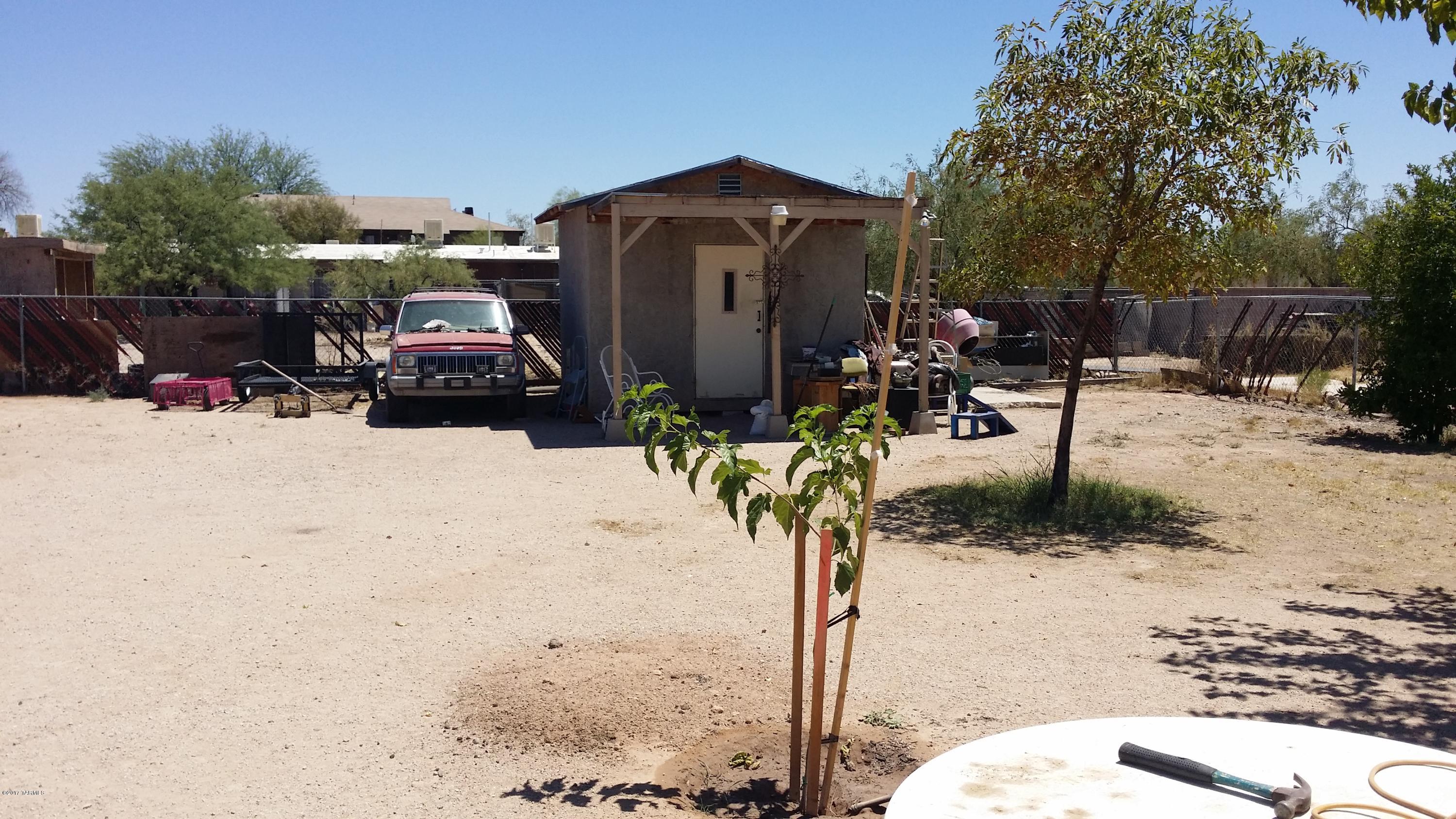950 East Alvord Road Tucson, AZ 85706 - Photo 6 of 25 Gallery Image 6