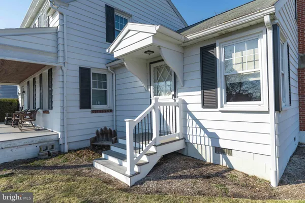 a side view of a house