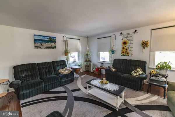 $325,000 | 31 Hershey Avenue, Paradise, PA 17562