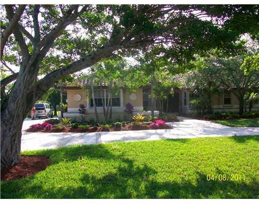 8100 Blue Ridge Lane Parkland, FL 33067 - Photo 1 of 3 Exterior Front