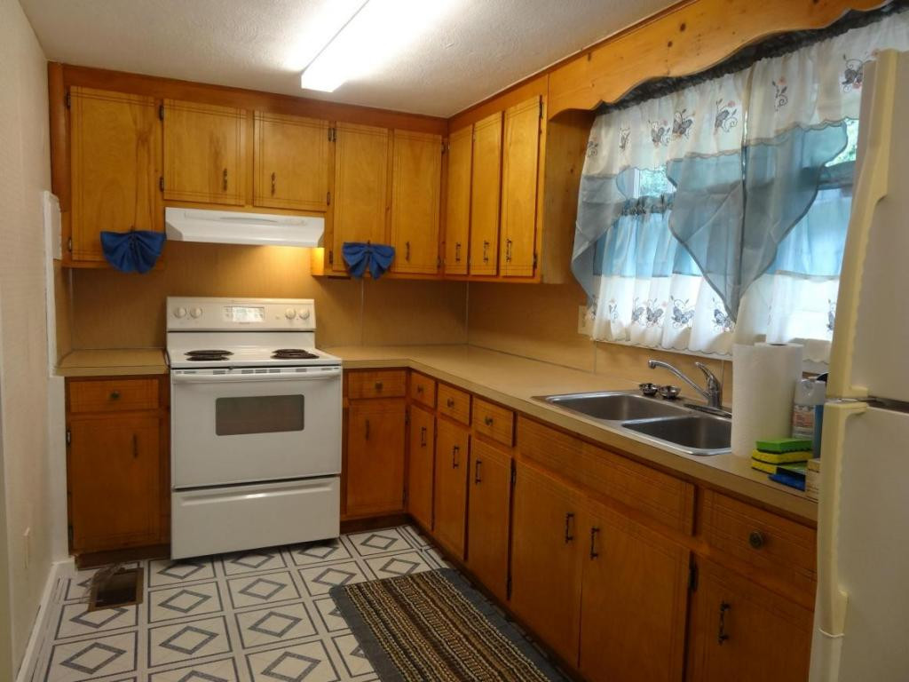 2359 Idle Hour Road Kingsport, TN 37660 - Photo 5 of 12 View 2 of Kitchen