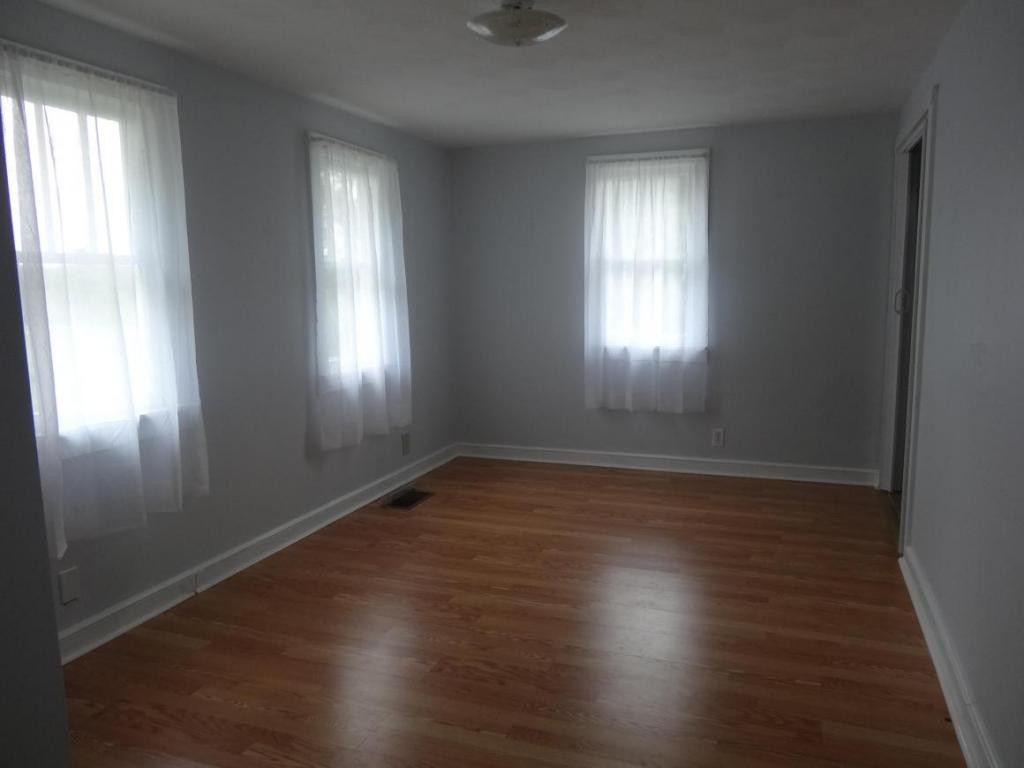 2359 Idle Hour Road Kingsport, TN 37660 - Photo 8 of 12 Bedroom 2