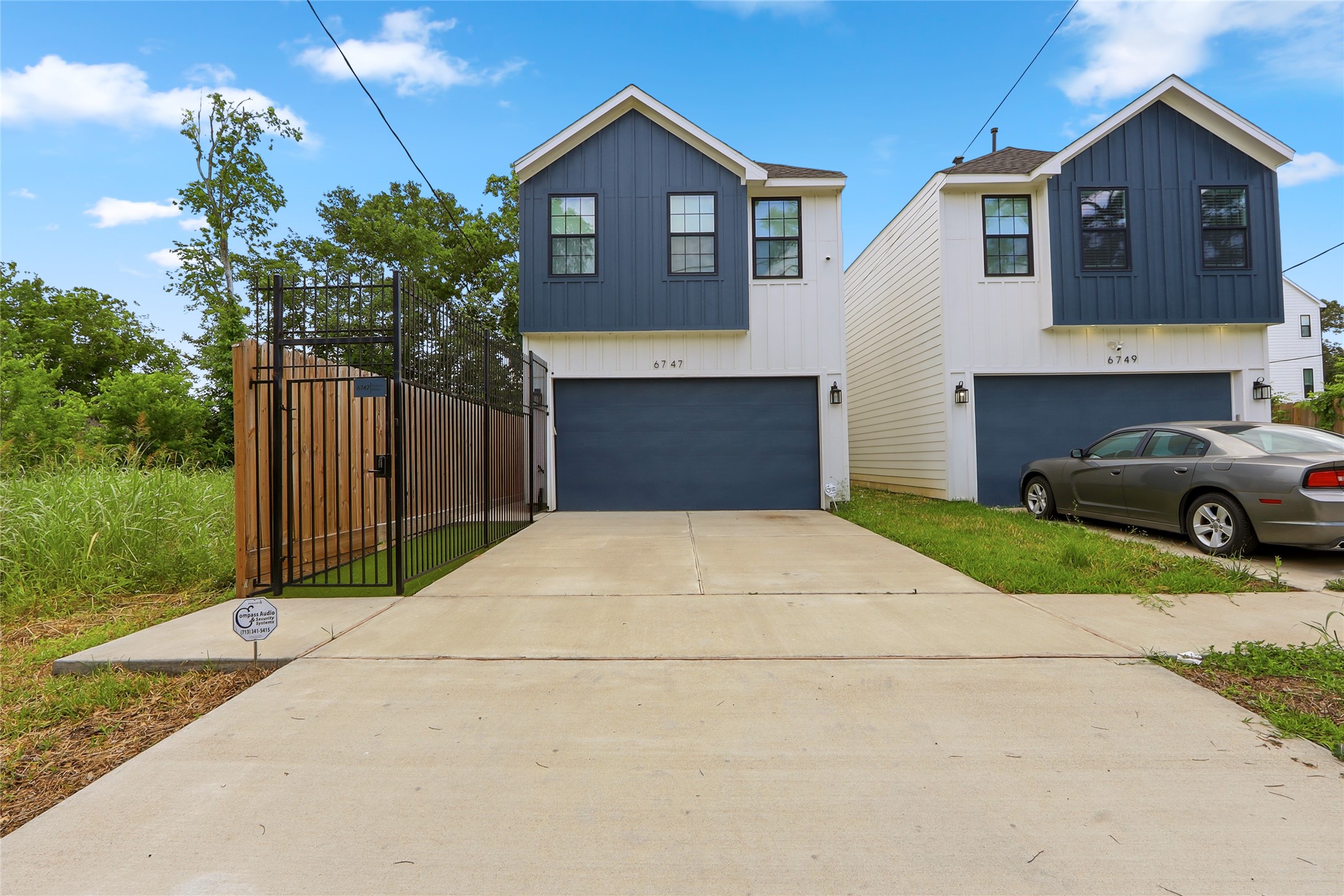 6747 Peerless Street Houston, TX 77021 - Photo 3 of 30 Front view