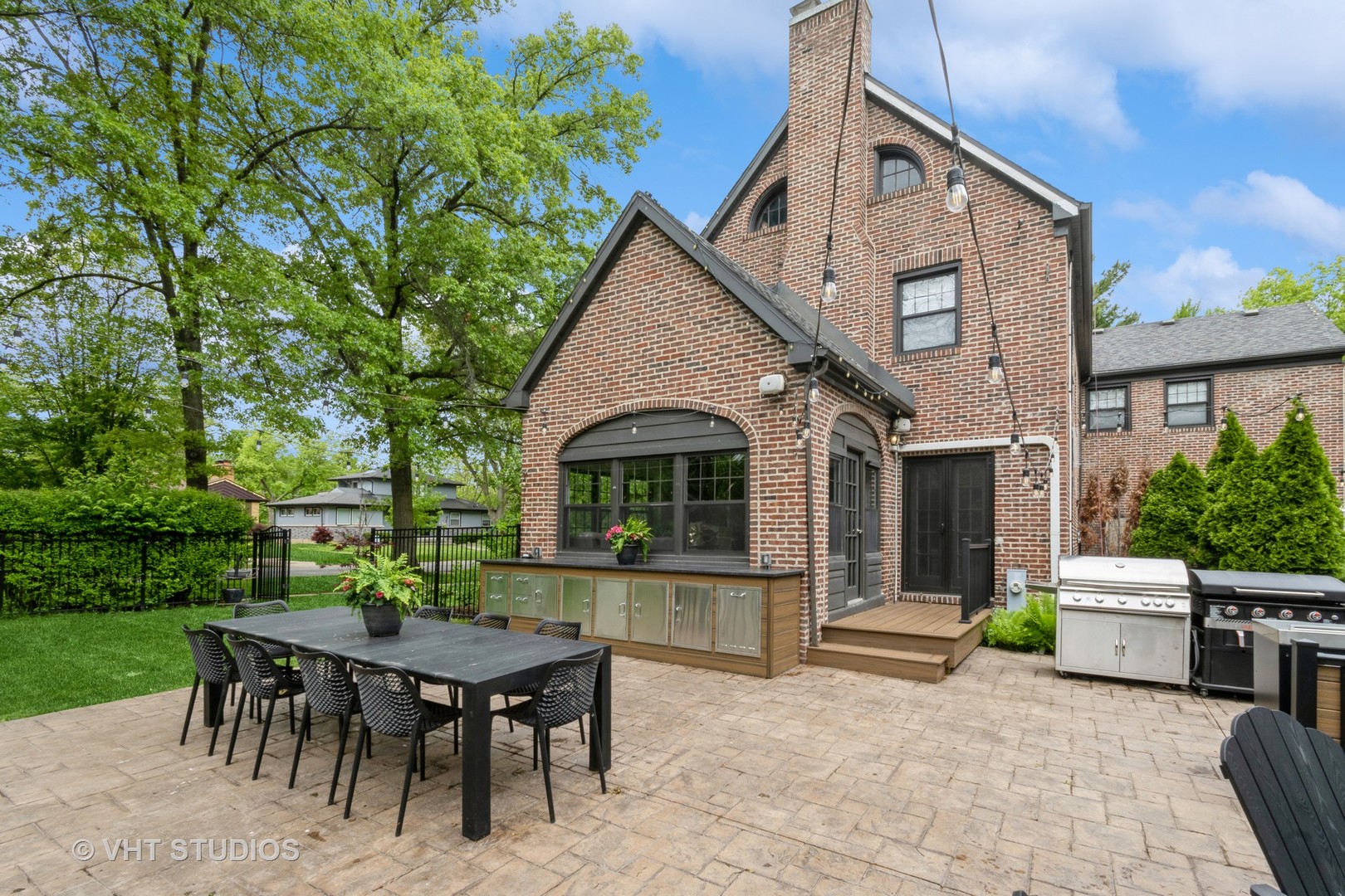 723 Gardner Road Flossmoor, IL 60422 - Photo 43 of 48 a view of a house with backyard and sitting area