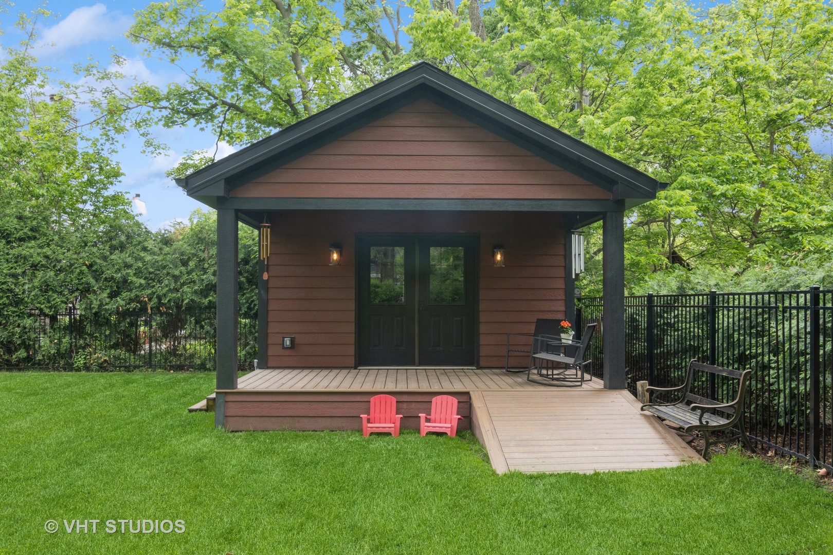 723 Gardner Road Flossmoor, IL 60422 - Photo 48 of 48 a front view of house with backyard and green space