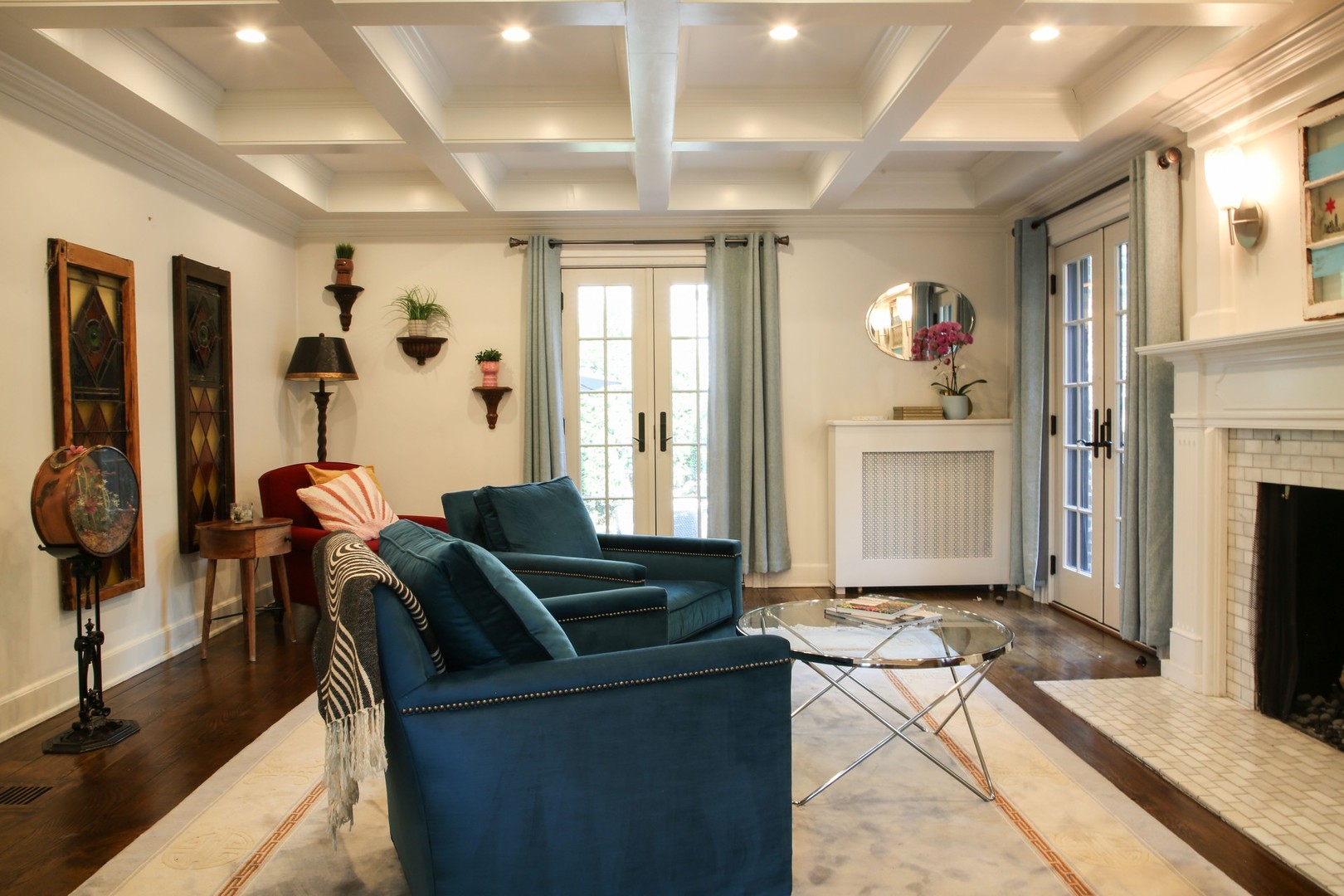 723 Gardner Road Flossmoor, IL 60422 - Photo 9 of 48 a living room with furniture and a flat screen tv