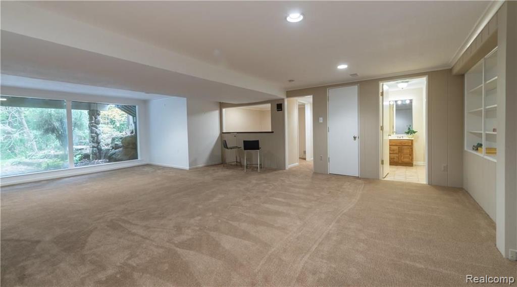 570 Haverhill Road Bloomfield Hills, MI 48304 - Photo 27 of 32