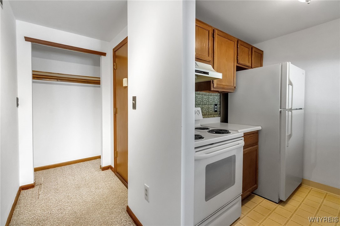 4765 Chestnut Ridge Road, Unit 6 Amherst, NY 14228 - Photo 4 of 32