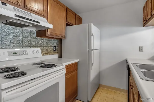 $185,000 | 4765 Chestnut Ridge Road, Unit 6, Amherst, NY 14228