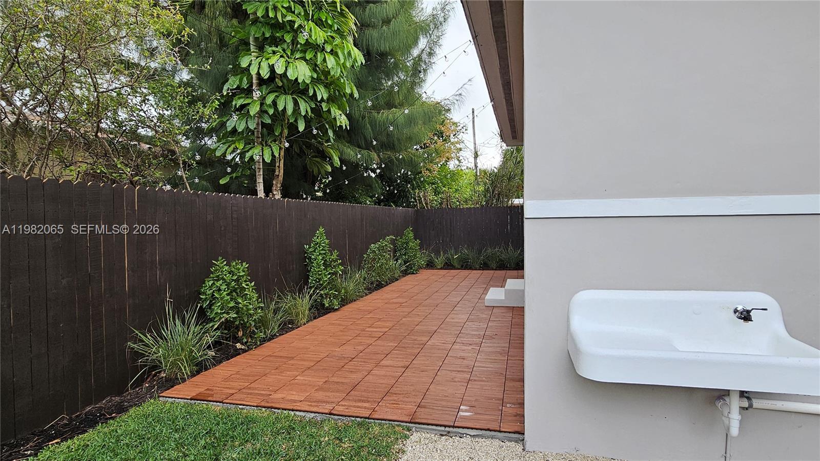 2365 Southwest 21st Avenue Miami, FL 33145 - Photo 22 of 56 a view of small space