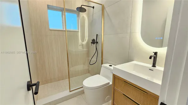 $1,465,000 | 2365 Southwest 21st Avenue, Miami, FL 33145