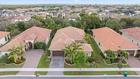 $1,088,000 | 9368 Cantal Circle East, Parkland, FL 33076