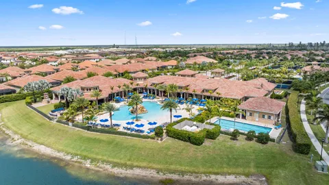 $1,088,000 | 9368 Cantal Circle East, Parkland, FL 33076