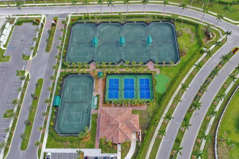 $1,088,000 | 9368 Cantal Circle East, Parkland, FL 33076