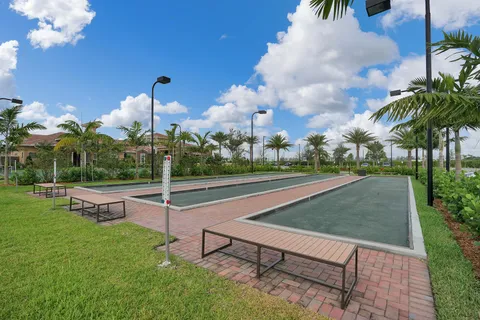 $1,088,000 | 9368 Cantal Circle East, Parkland, FL 33076