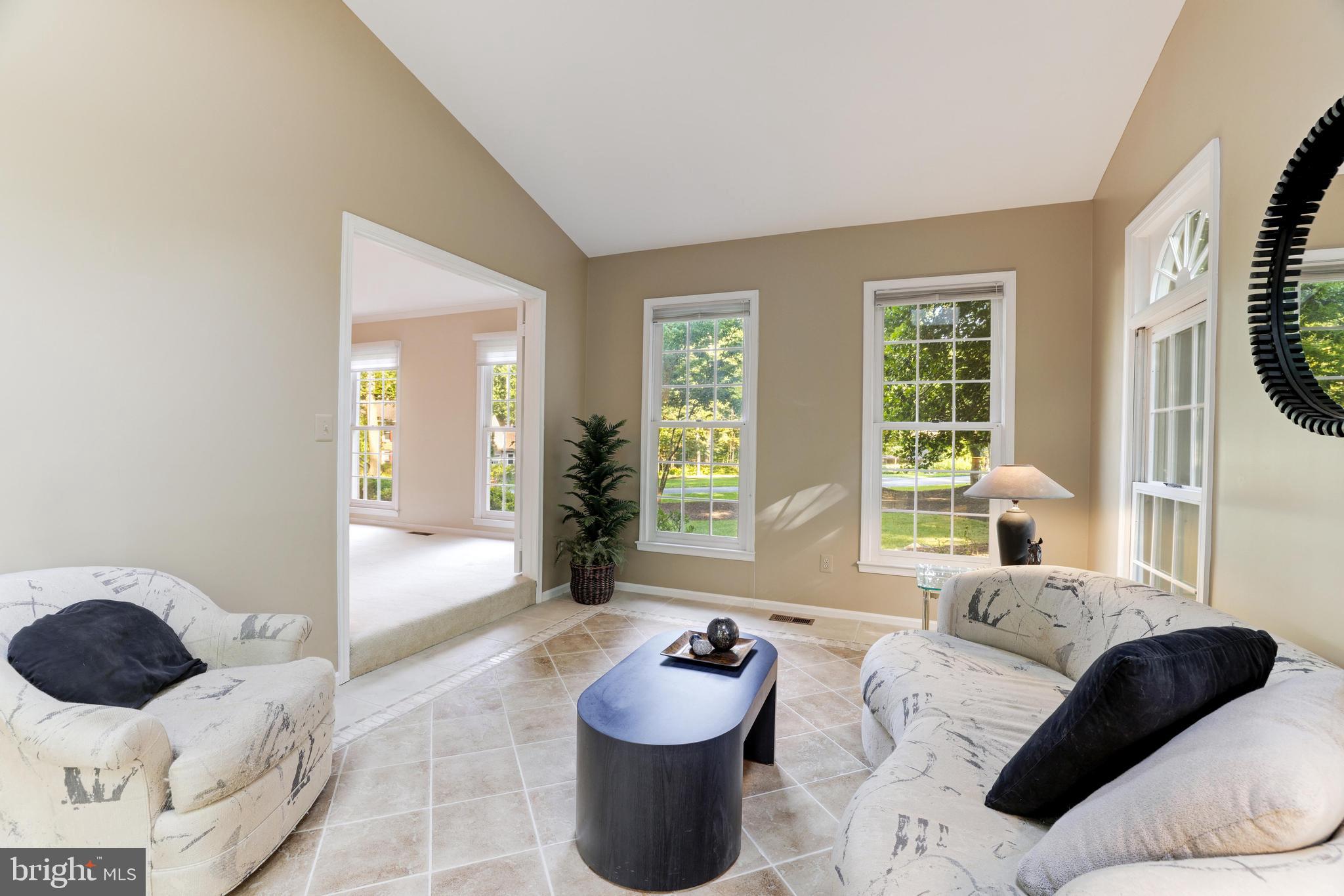 11913 State Rte 4707 Reston, VA 20191 - Photo 14 of 85 Solarium