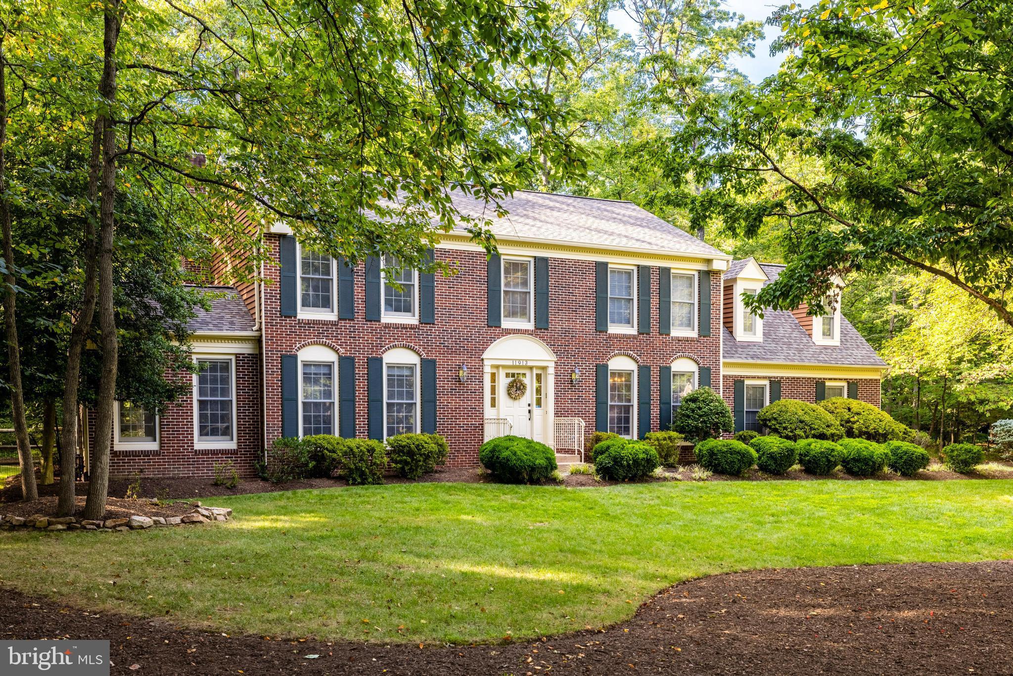 11913 State Rte 4707 Reston, VA 20191 - Photo 2 of 85 Side view of house