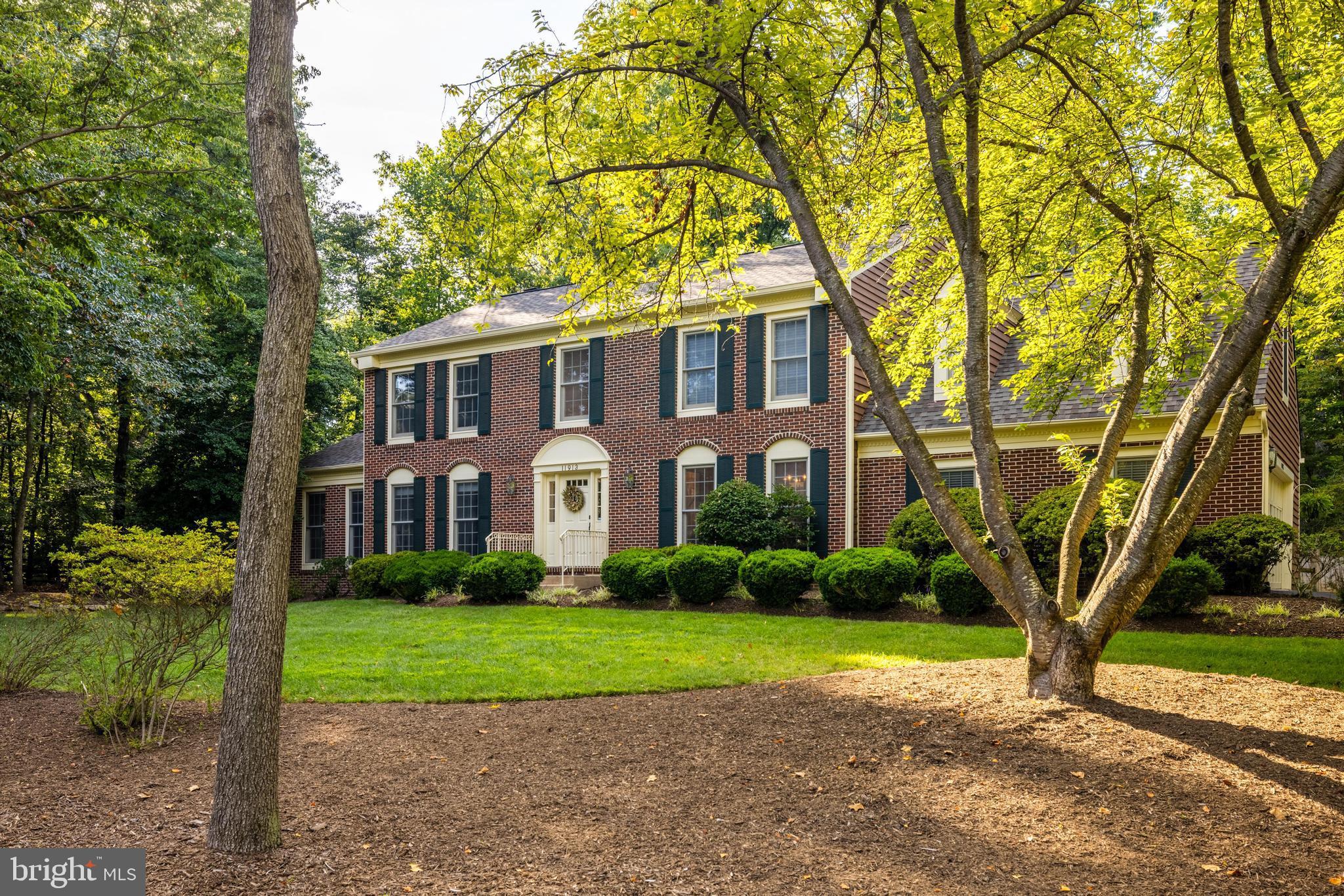 11913 State Rte 4707 Reston, VA 20191 - Photo 3 of 85 Gorgeous tree in the front