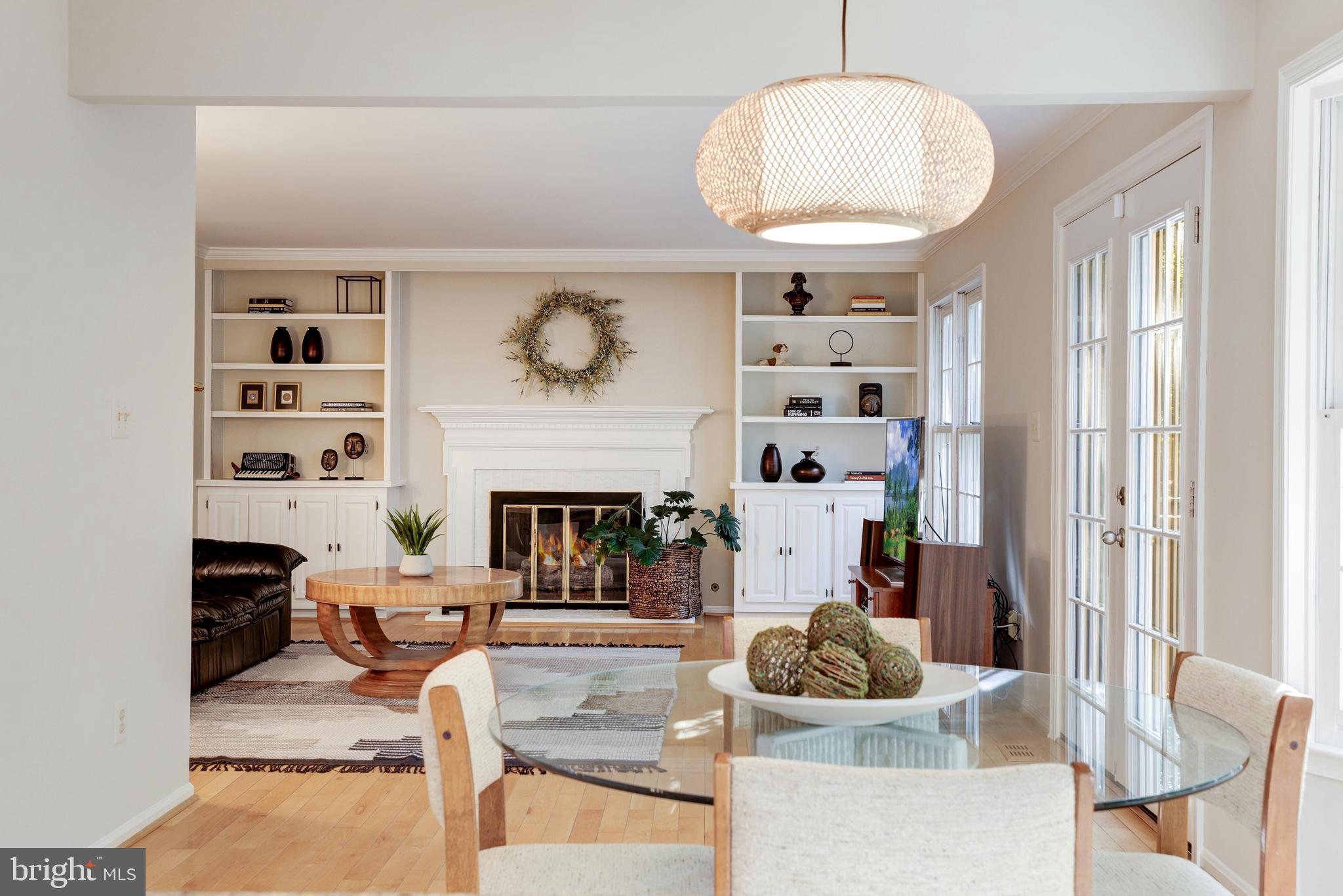 11913 State Rte 4707 Reston, VA 20191 - Photo 35 of 85 Family Room