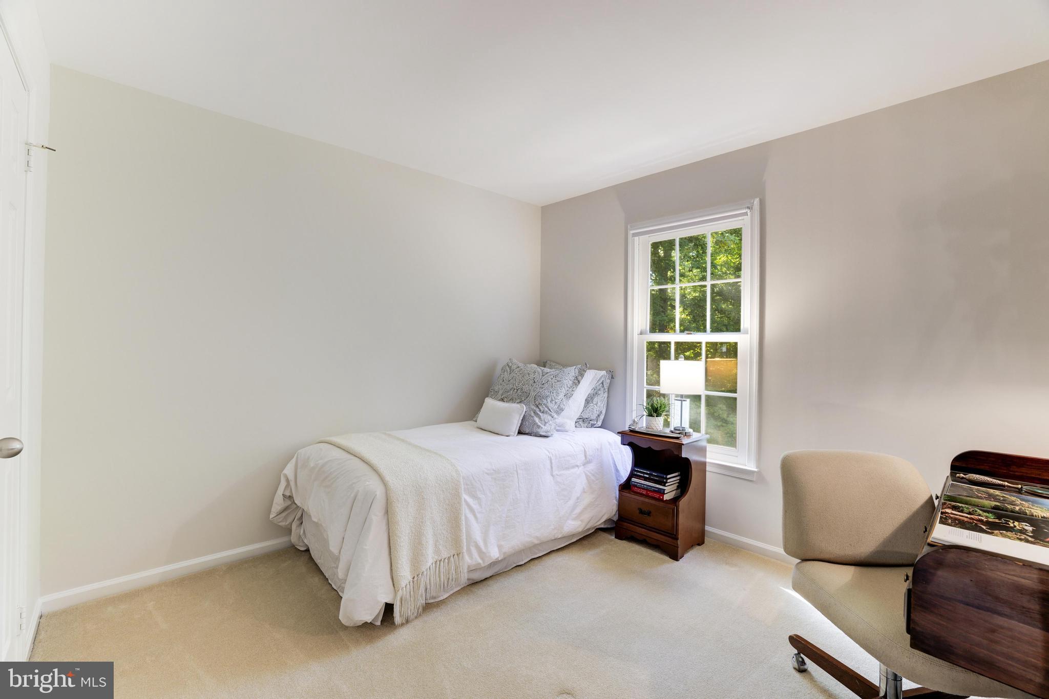 11913 State Rte 4707 Reston, VA 20191 - Photo 54 of 85 2nd Bedroom w/walk-in closet