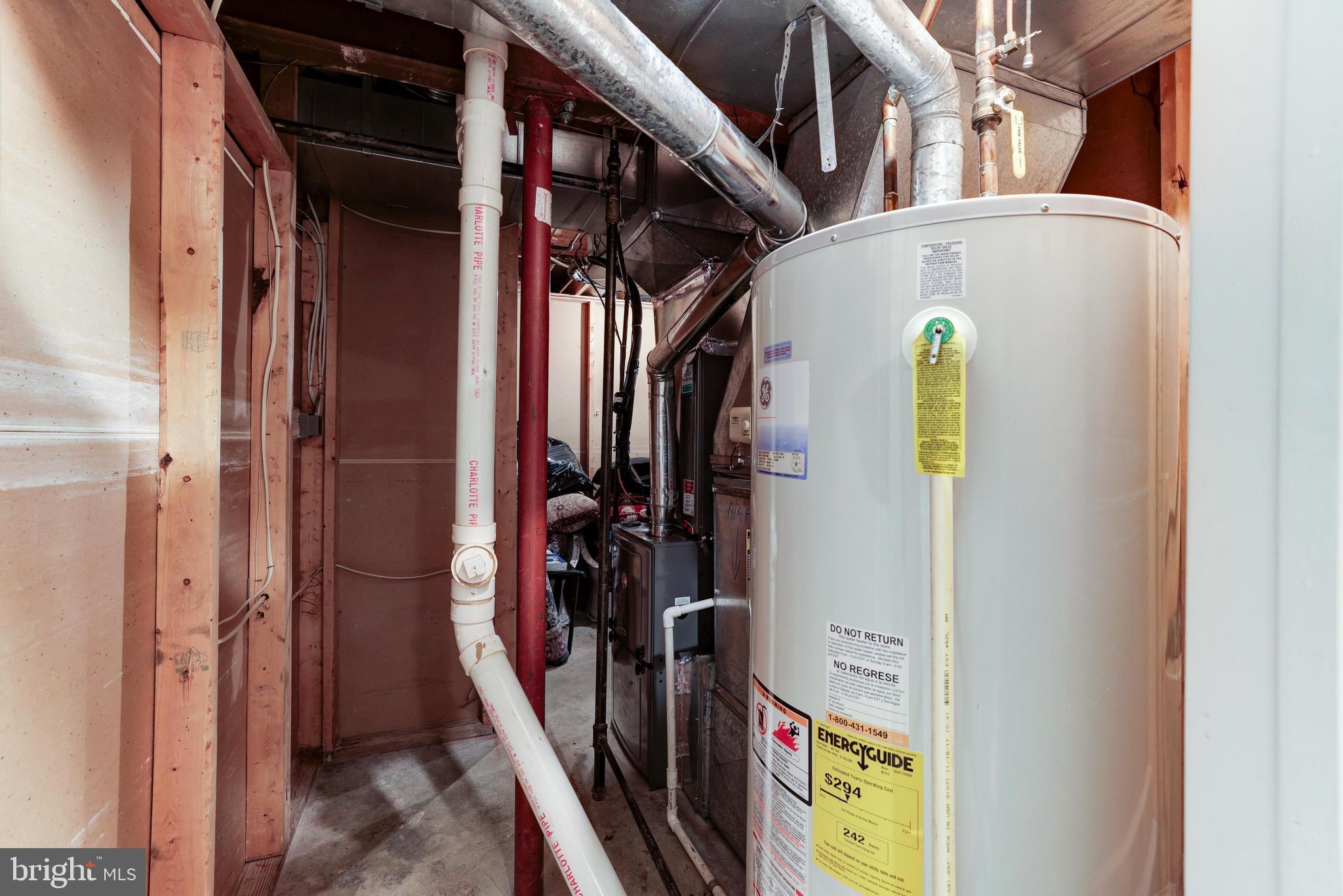 11913 State Rte 4707 Reston, VA 20191 - Photo 68 of 85 Hot water heater and furnance
