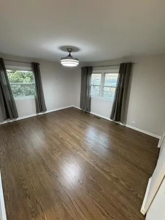 $5,500 | 1705 Central Avenue, Deerfield, IL 60015