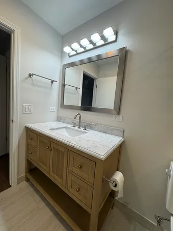 $5,500 | 1705 Central Avenue, Deerfield, IL 60015