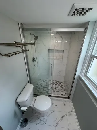 $5,500 | 1705 Central Avenue, Deerfield, IL 60015