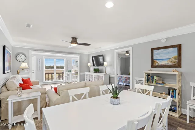 $669,000 | 127 Starfish Drive, Holden Beach, NC 28462