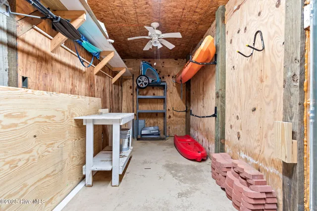 $669,000 | 127 Starfish Drive, Holden Beach, NC 28462