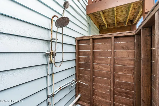 $669,000 | 127 Starfish Drive, Holden Beach, NC 28462