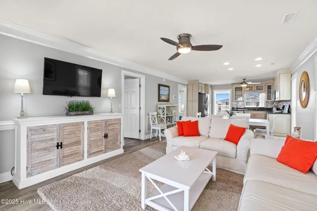 $669,000 | 127 Starfish Drive, Holden Beach, NC 28462