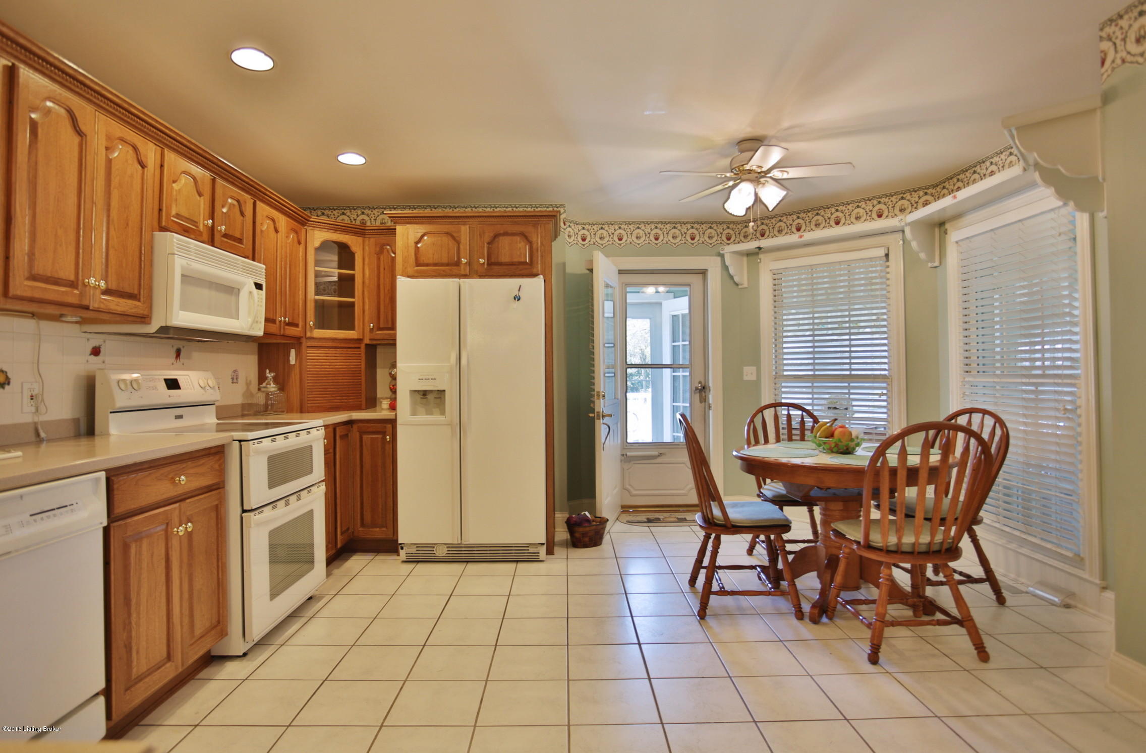 8902 Old Bates Road Louisville, KY 40228 - Photo 15 of 43 15